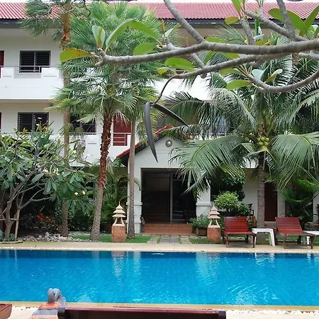 Sirikarn Residence & Luxury Apartments